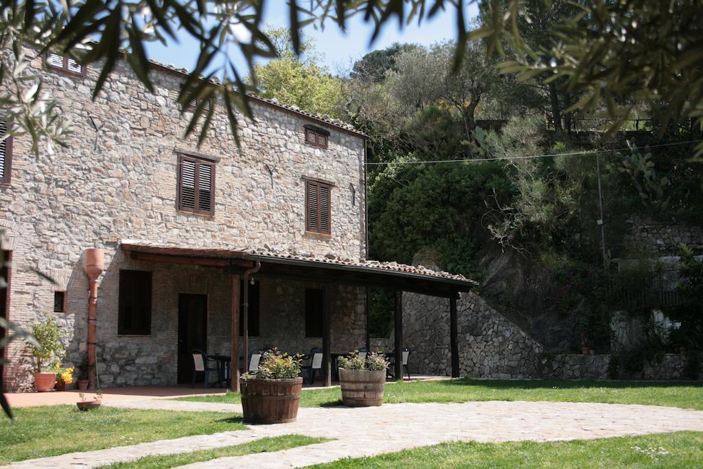 Hostal L'Antico Casale Polizzi Generosa Exterior foto